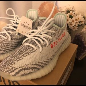 Yeezy boost v250 blue tint